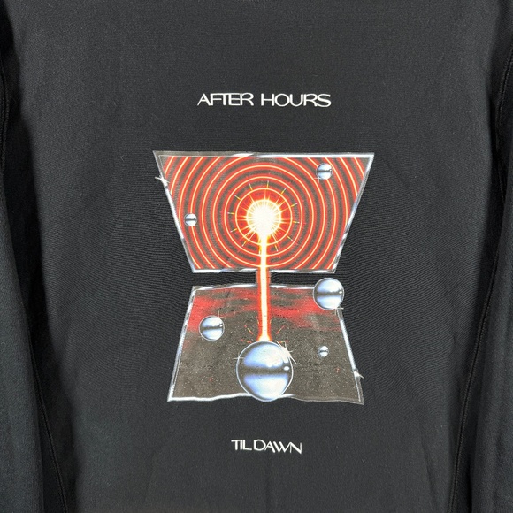 The Weekend After Hours Till Dawn Stadium Tour Official Merch Sweatshirt Large - Picture 3 of 9